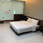 苓旅萬年-Lin Inn Wan Nian